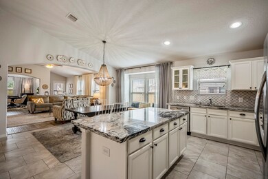 733 Rim Water Dr, Alvin, TX 77511 - photo 5