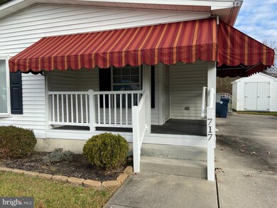 717 Bayberry Ln, Williamstown, NJ 08094 - photo 2