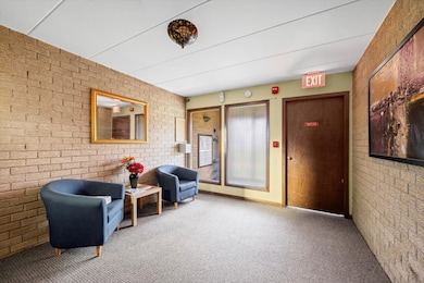 1279 Harding Ave unit 3D, Des Plaines, IL 60016 - photo 3