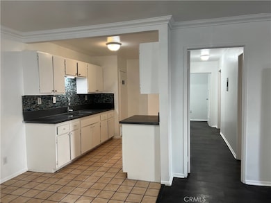 9122 S Hoover St, Los Angeles, CA 90044 - photo 7