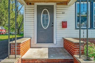 5-web-or-mls-22-center-st
