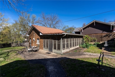 114 S College St, Siloam Springs, AR 72761 - photo 7