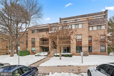 437 Christopher Ave unit 23, Gaithersburg, MD 20879 - photo 4