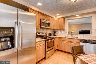 1300 E Spring Meadow Ct, Edgewood, MD 21040 - photo 3