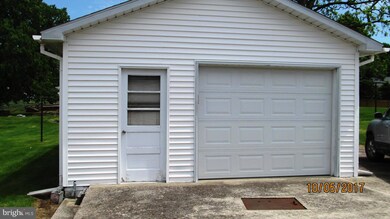 10909 Bower Ave, Williamsport, MD 21795 - photo 4