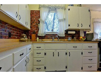 132 Franklin St, Saco, ME 04072 - photo 3