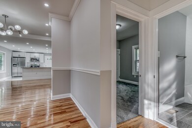 3118 Cedarhurst Rd, Baltimore, MD 21214 - photo 4