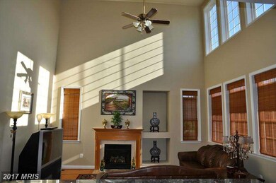 4535 Hummingbird Ln, Fairfax, VA 22033 - photo 7