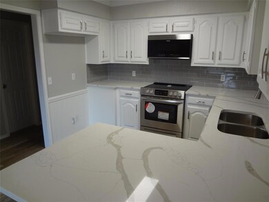 1713 Saxon Dr, Bedford, TX 76021 - photo 7