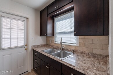 2005 N 23rd St, Phoenix, AZ 85006 - photo 7