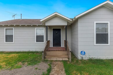 1503 Jones St, Rosenberg, TX 77471 - photo 2
