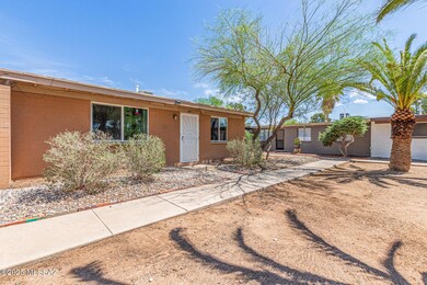 3913 S Queen Palm Dr, Tucson, AZ 85730 - photo 3