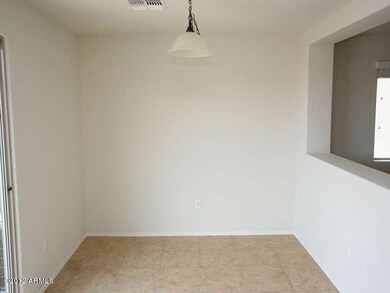 023-354637 eating area