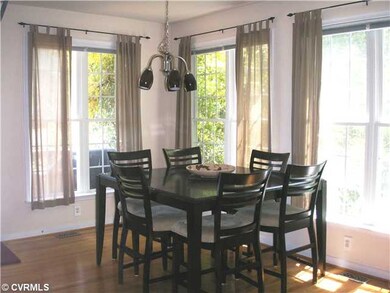 Breakfast Nook - UNBELIEVABLE SIZE DINING AREA & E