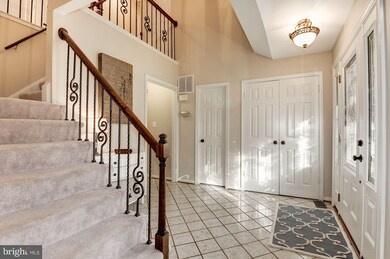 12210 Hollow Tree Ln, Fairfax, VA 22030 - photo 5