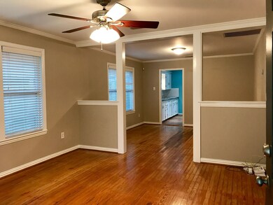821 E 28th St, Houston, TX 77009 - photo 4