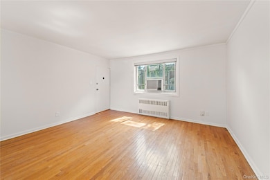 224-17 Manor Rd, Queens, NY 11427 - photo 5