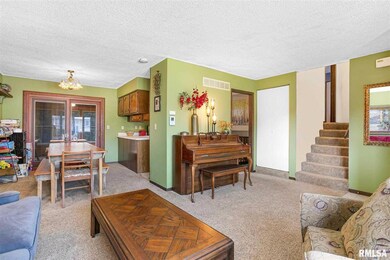 2503 W 60th Place, Davenport, IA 52806 - photo 3