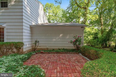 385 Arden Rd, Conshohocken, PA 19428 - photo 5