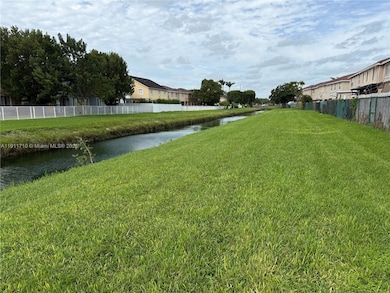 Canal Front (rear yard)