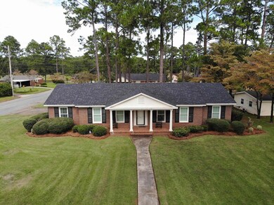 1822 Robinhood Rd, Albany, GA 31707 - photo 2