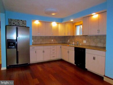 1005 Sayward Ave, Parkville, MD 21234 - photo 2