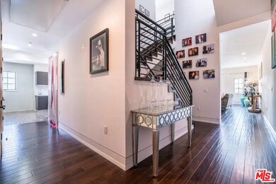 225 S Hamilton Dr unit 304, Beverly Hills, CA 90211 - photo 5