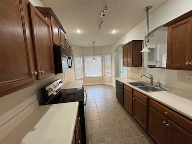 135 Clear Spring Cir, Oakland, TN 38060 - photo 4