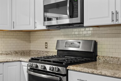 6 Knights Bridge Dr unit UJ204, Nashua, NH 03063 - photo 3