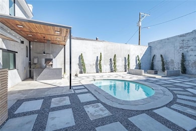 3157 Tchoupitoulas St, New Orleans, LA 70115 - photo 3