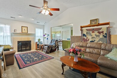 81 Beech Ct, Whiteland, IN 46184 - photo 6