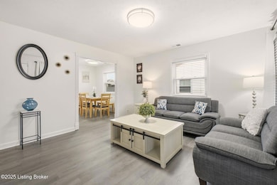 1323 Lacona Ln, Louisville, KY 40213 - photo 3