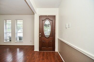 7251 Stonegate Dr, Houston, TX 77040 - photo 5