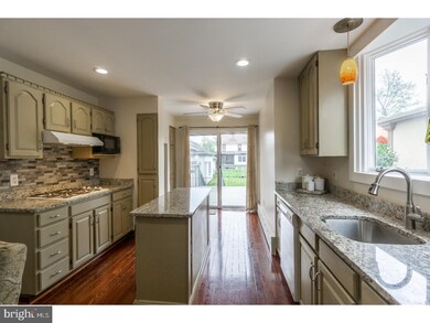 235 W Winona Ave, Norwood, PA 19074 - photo 5