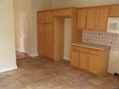 Model of Rehab Property.... 1st floor eat in kitch