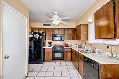 Plenty of Cabinets