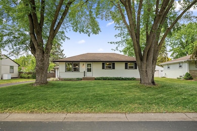 9457 Saratoga Ln N, Maple Grove, MN 55369 - photo 2