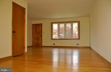 8700 Wendell Ave, Parkville, MD 21234 - photo 2