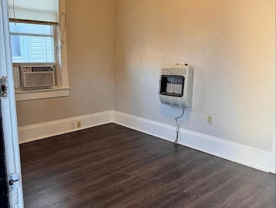 102 W Hickman St, Winchester, KY 40391 - photo 2