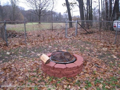 5833 Hilliard Rd, Lansing, MI 48911 - photo 5