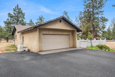 70120 Mustang Dr, Sisters, OR 97759 - photo 5