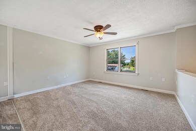 1628 Lee St, Chambersburg, PA 17201 - photo 5