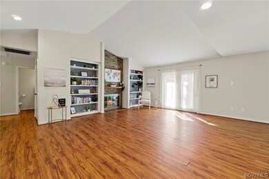 Built-in Bookshelves