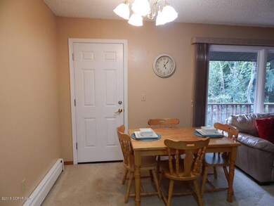 2906 Doris St unit B, Anchorage, AK 99517 - photo 4