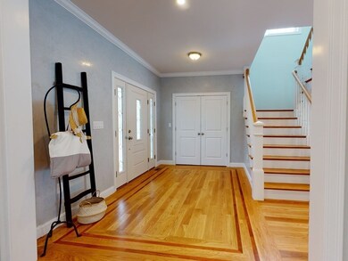 133 Worcester Ln, Waltham, MA 02451 - photo 4