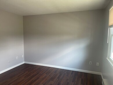 185-187 Nottingham St unit 1, Springfield, MA 01104 - photo 6