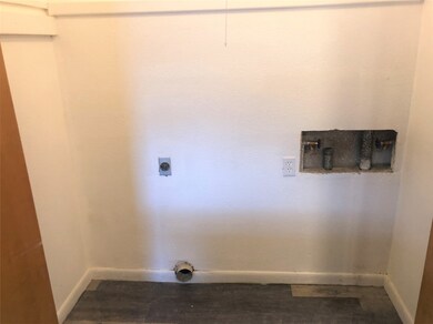 1915 Leslie St, Denton, TX 76205 - photo 4