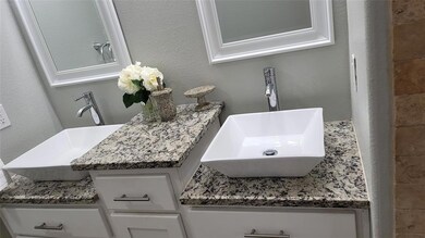 601 W Munson St, Denison, TX 75020 - photo 6