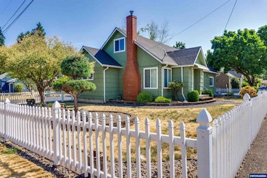 411 NE Yamhill St, Sheridan, OR 97378 - photo 2