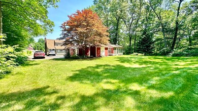 226 Sunderland Rd, Worcester, MA 01604 - photo 4